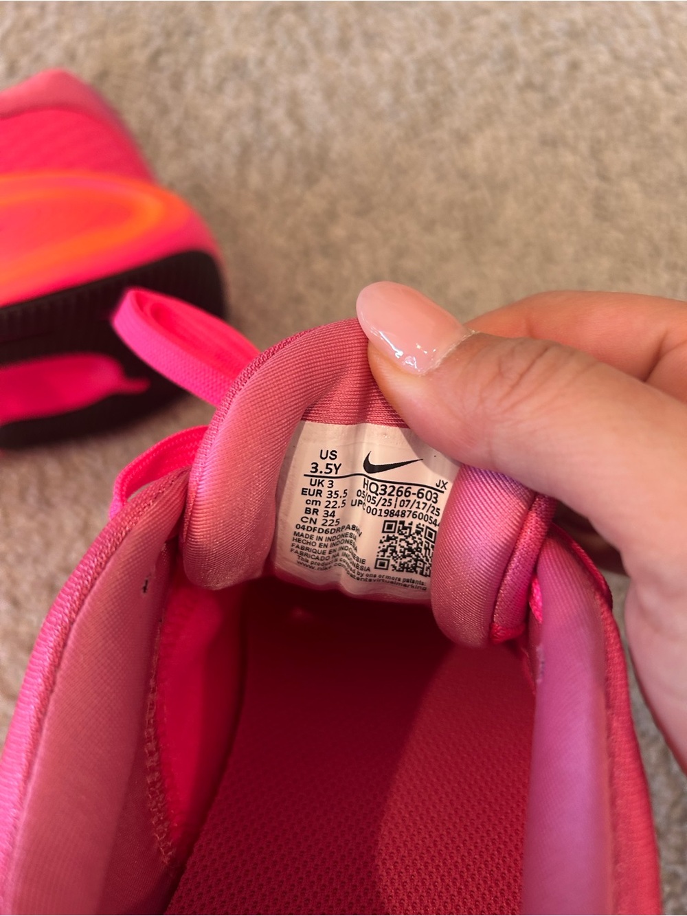 Nike Hot Pink and Orange Girls Running Shoes (size 3.5) - Picture 4 of 4